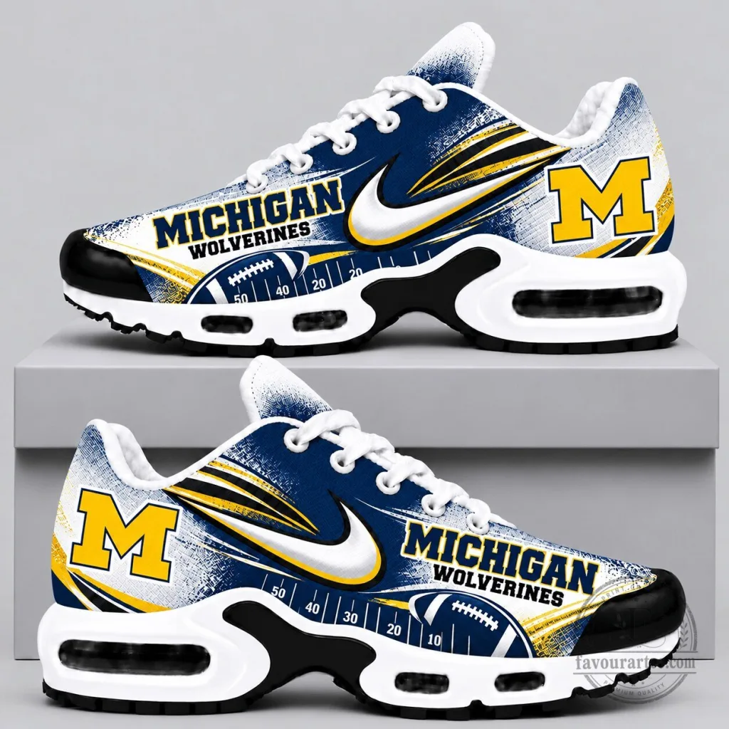 Michigan Wolverines NCAA Football Team Custom Printed Air Max Shoes Michigan Wolverines NCAA Football Team Custom Printed Air Max Shoes